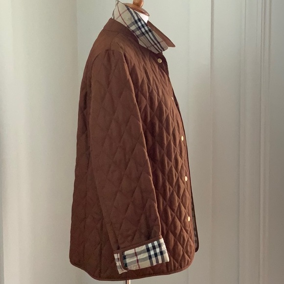 🎉SOLD🎉Burberry Brown Quilted Jacket Size M - Picture 3 of 8